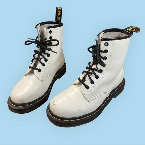 Dr. Marten’s 1460 Patent Leather Lace Up Boots - Picture 3 of 12